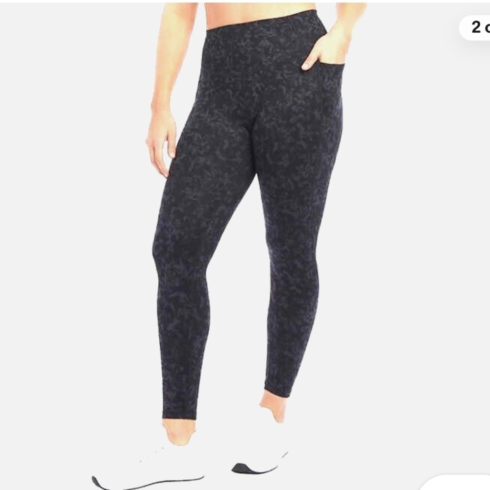 * NEW Danskin Black Patterned Leggings Size S Workout Yoga Run Walk Hike Active
